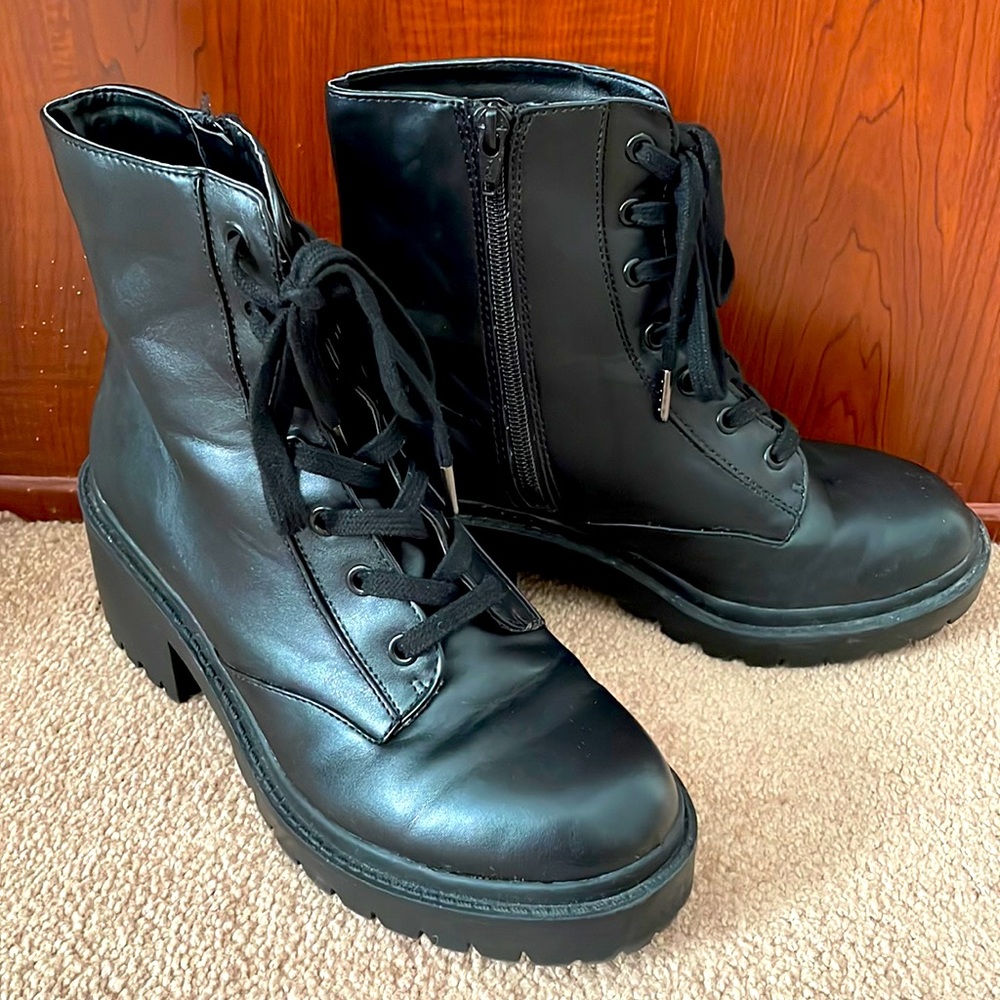 Universal Threads Combat Boots